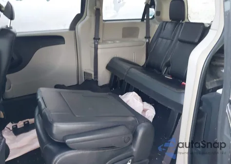 2015 Chrysler Town & Country Touring из США, поврежденный, VIN 2C4RC1BG8FR587724